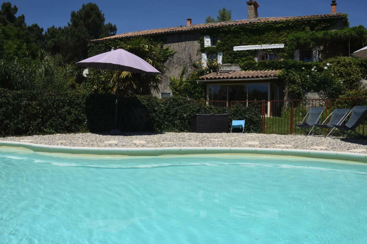 Ombre Bleue Du Figuier, Ailhon Hotel Exterior photo